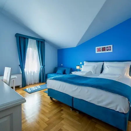 酒店 Domino 奥帕提亚