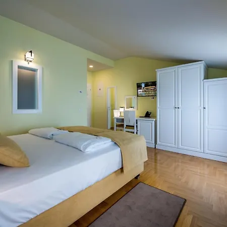 Otel Domino
