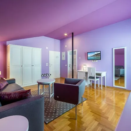 Domino Otel