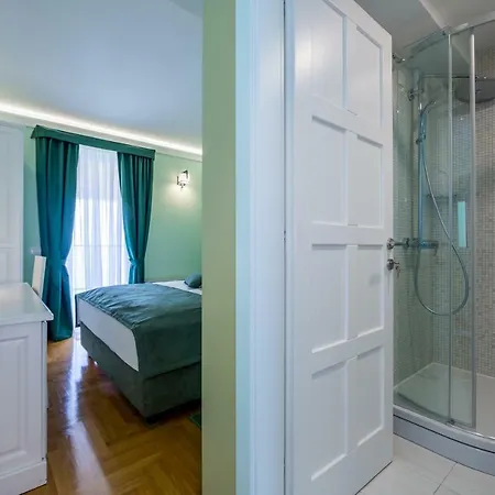 Otel Domino 4*