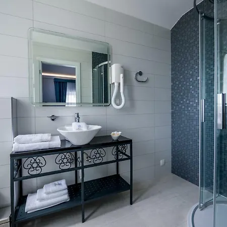 Otel Domino 4*