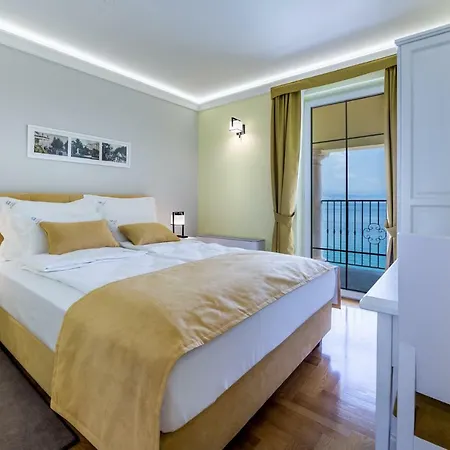 Otel Domino