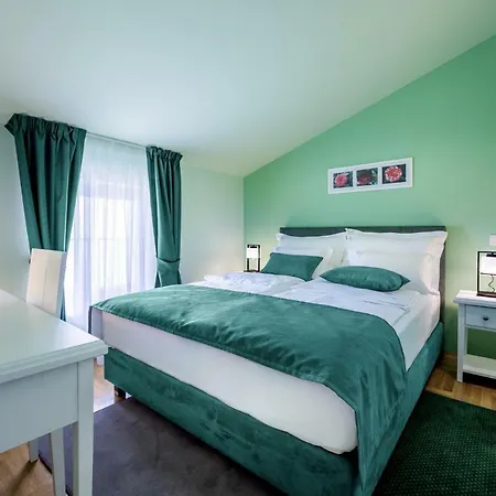Domino Otel